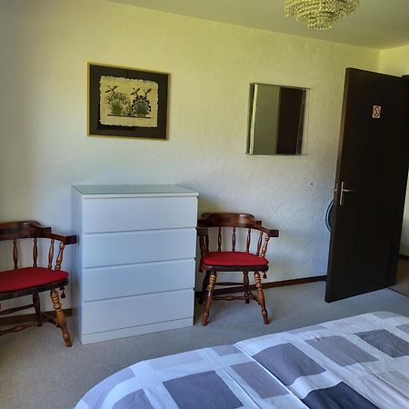 Appartement In Hus Signal Met Prachtig Uitzicht Op De Bergen Klosters Esterno foto