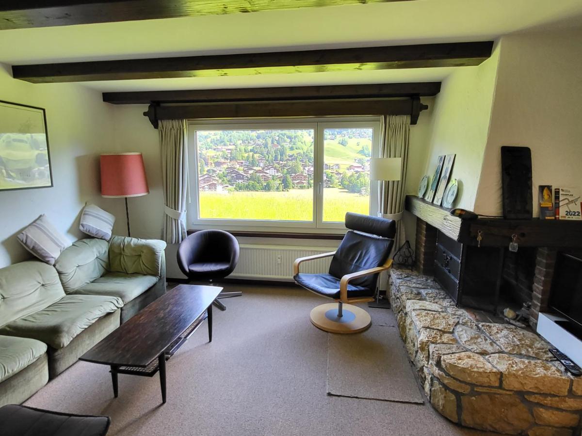 Appartement In Hus Signal Met Prachtig Uitzicht Op De Bergen Klosters Esterno foto